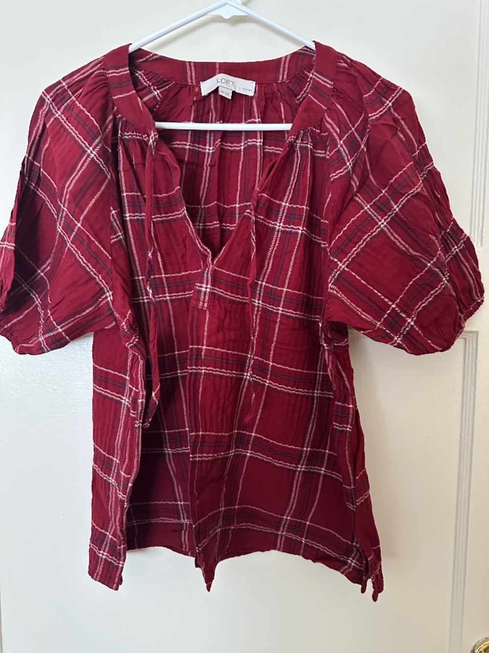LOFT Red Plaid Puff-Sleeve Top Large Petite (LP)